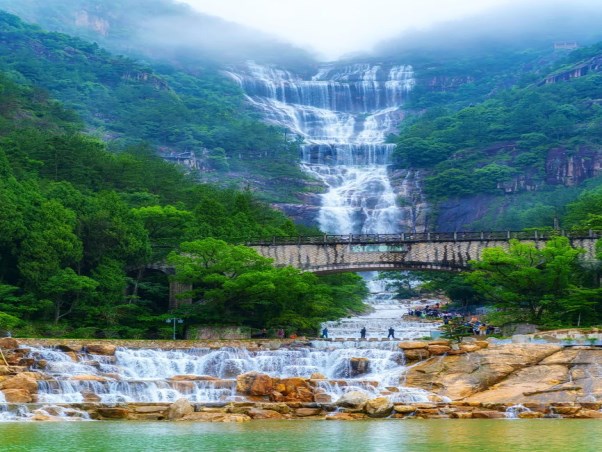天台山大瀑布